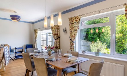 3 Bed in Dartmouth 4