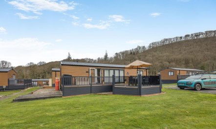 2 Bed in Gilfachrheda 7