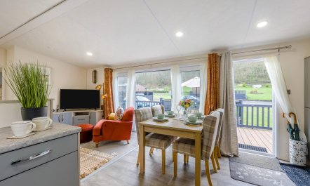 2 Bed in Gilfachrheda
