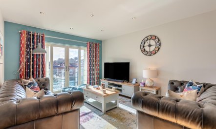 2 Bed in Whitby