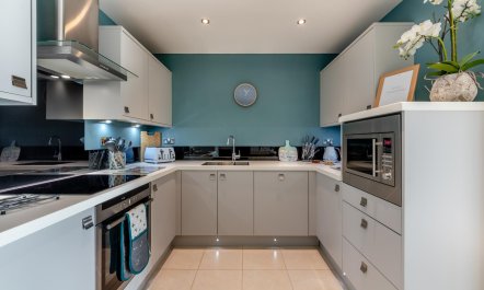 2 Bed in Whitby 4