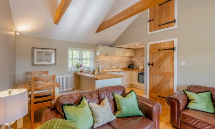 1 Bed in Little Bardfield 3