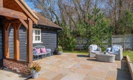 1 Bed in Little Bardfield 5