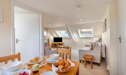 2 Bed in Tenby 4