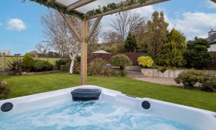 4 Bed in St. Florence