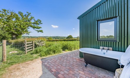 1 Bed in Guestling 2