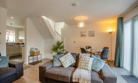 2 Bed in Brynteg 9