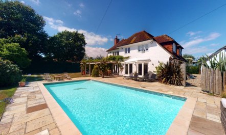 4 Bed in Itchenor