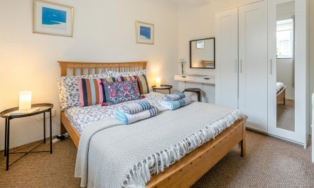 1 Bed in St. Just 9