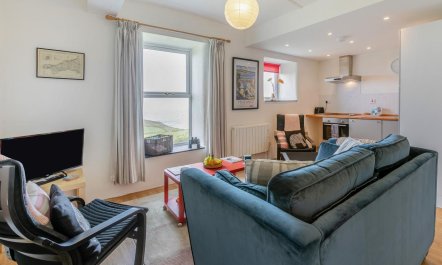 1 Bed in St. Just