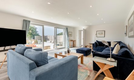 4 Bed in Ringstead 3