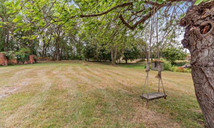 6 Bed in Cowlinge 6