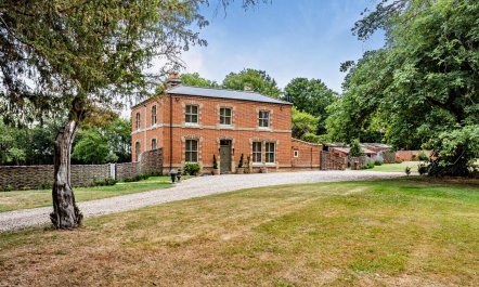 6 Bed in Cowlinge