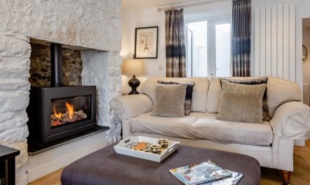 3 Bed in Conwy 1