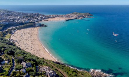 4 Bed in St. Ives 9