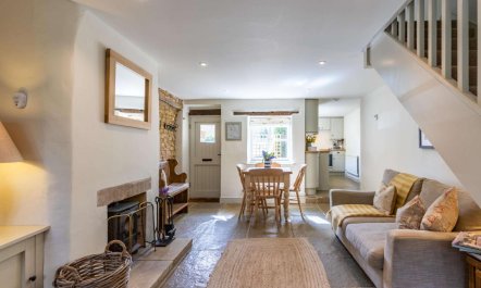 2 Bed in Cheltenham