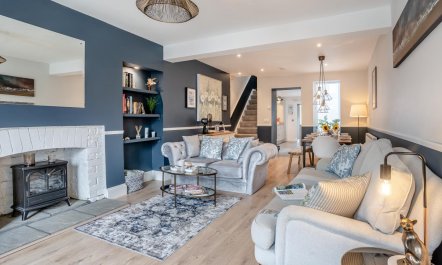3 Bed in Cowbridge 1