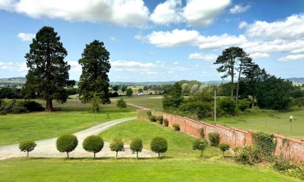 4 Bed in Chirbury