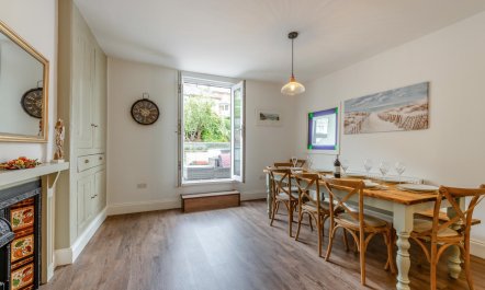 5 Bed in Dartmouth 3