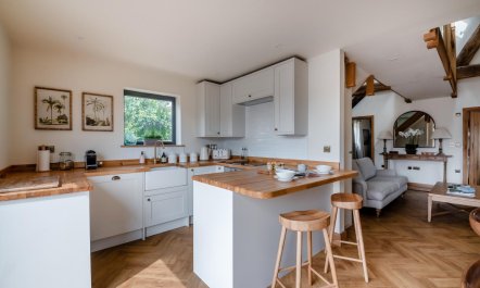 3 Bed in Burghclere 8