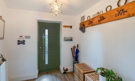 4 Bed in Whitworth 5