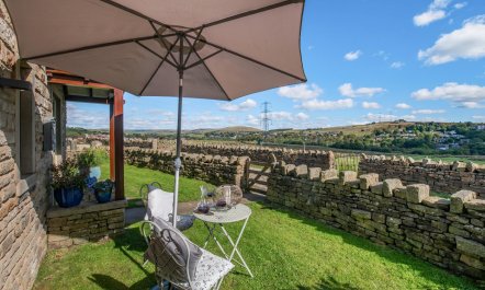 4 Bed in Whitworth 4
