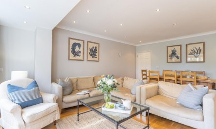 5 Bed in Rock 9