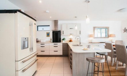 4 Bed in New Polzeath 9