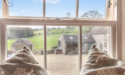 3 Bed in Alsop-en-le-Dale 8