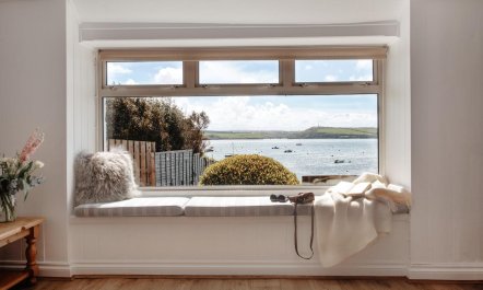 3 Bed in Rock