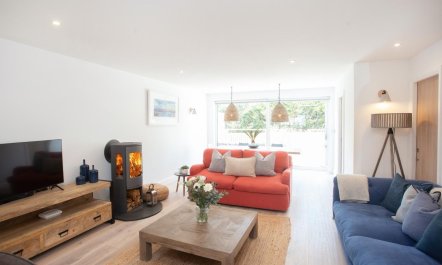 4 Bed in Polzeath 9