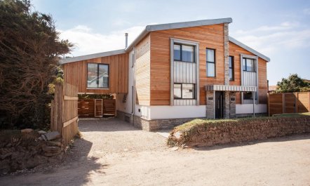 4 Bed in Polzeath