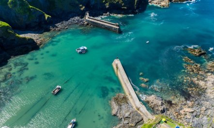 4 Bed in Port Isaac 4