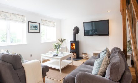 2 Bed in St. Minver, Tredrizzick 6