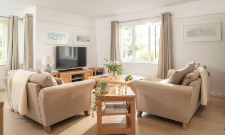 2 Bed in Rock 6