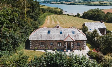 4 Bed in St. Minver