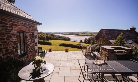 4 Bed in St. Minver 2