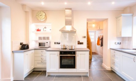 2 Bed in St. Minver 7
