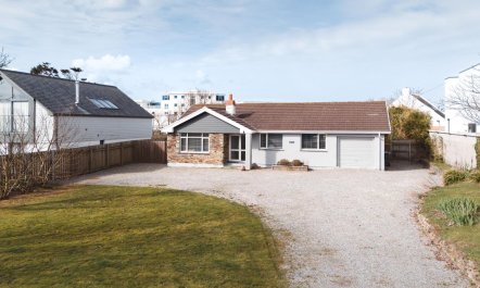 3 Bed in Trebetherick