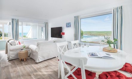 3 Bed in Polzeath