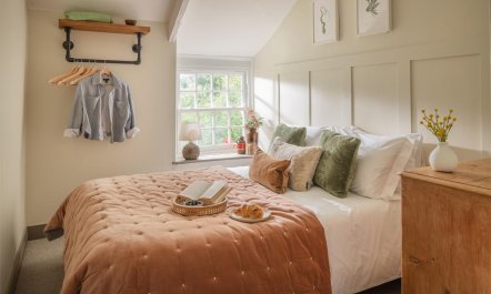 4 Bed in Rock 2