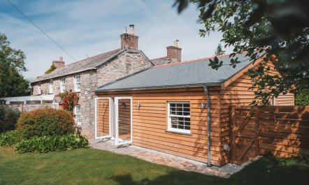 4 Bed in Rock 5