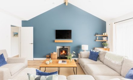 4 Bed in Rock 1