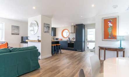 4 Bed in Polzeath 8