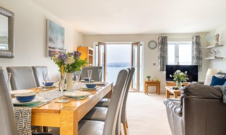3 Bed in Port Isaac 2
