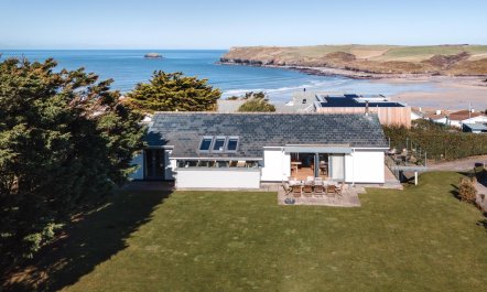 5 Bed in Polzeath
