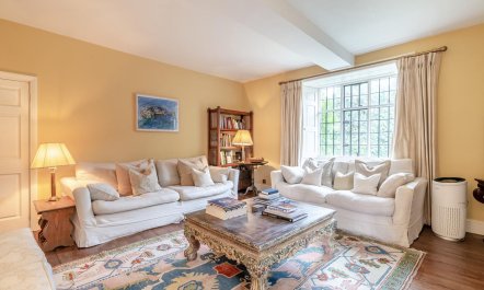 10 Bed in Broadway 3
