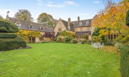 10 Bed in Broadway 1
