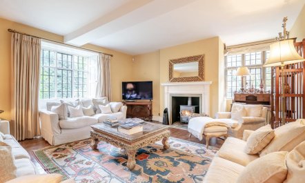 10 Bed in Broadway 2