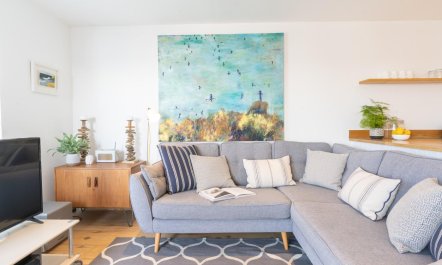 4 Bed in Rock 1